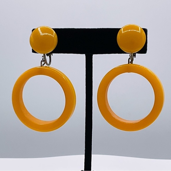 VTG Bakelite Earrings Clip On Art Deco 1940's Butterscotch Yellow